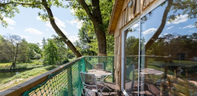 Suspended cabin Robin Hood