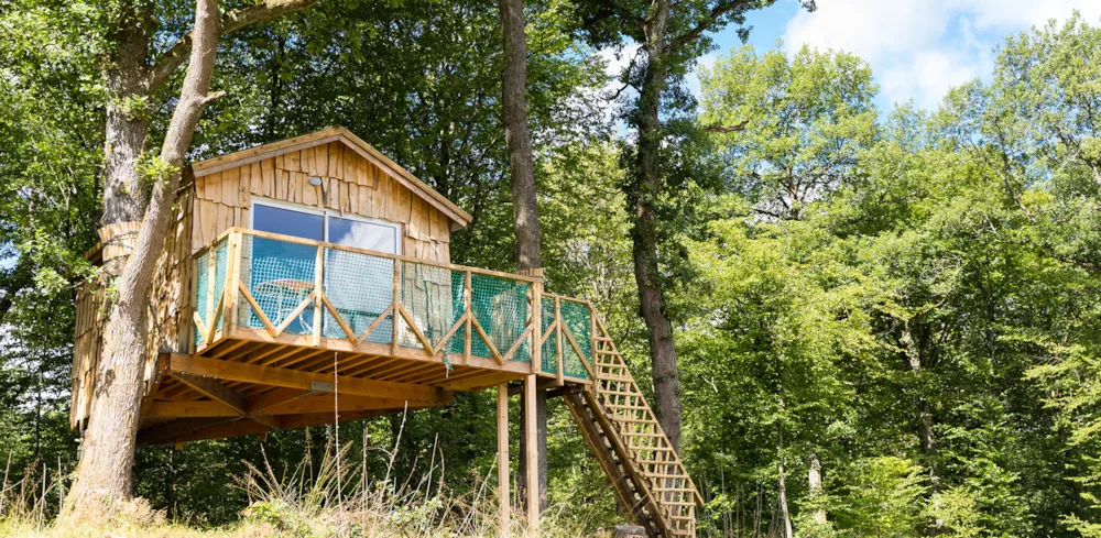 Huuraccommodatie(s) - Boomhut Van Robin Hood - Camping Les Castors