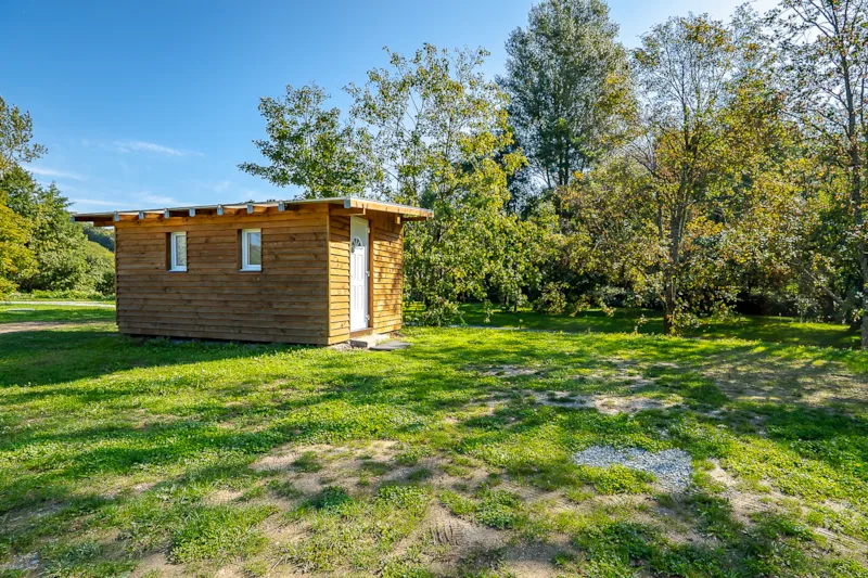 Emplacement : Avec Sanitaire Individuel