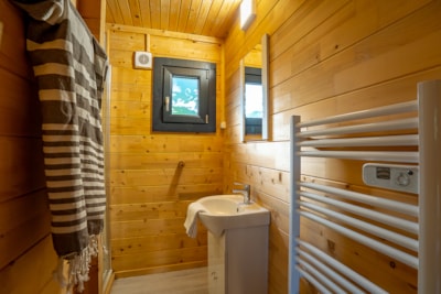 Cottage - 2 Bedrooms au Bord de l'Eau