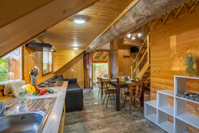 Log Cabin Petit