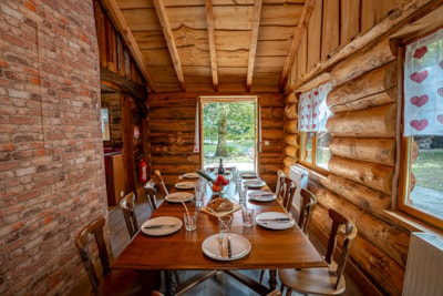 Log Cabin Grand Ballon