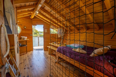 Floating Cabin Ariel