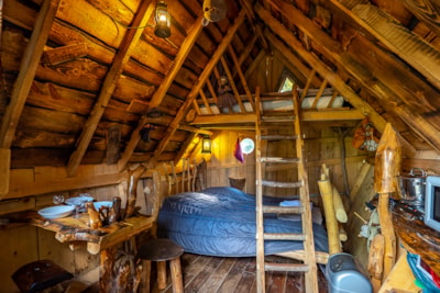 Cabin Witch