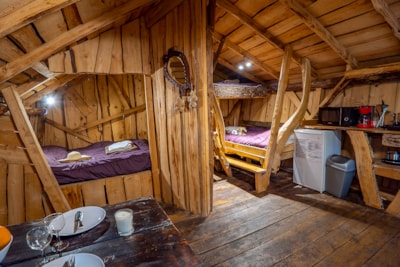 Cabin Hansel