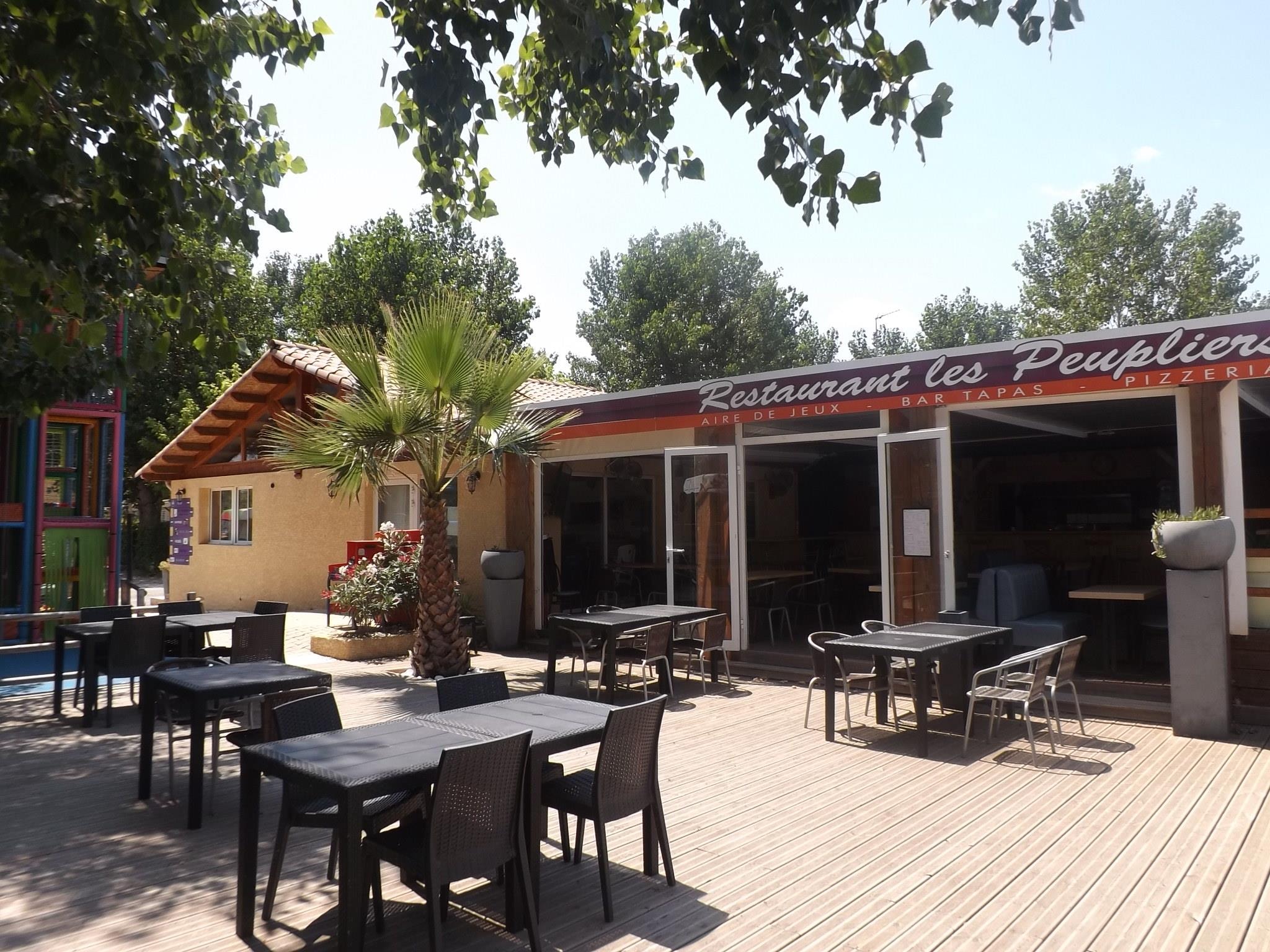 Camping Les Peupliers — Photo 2