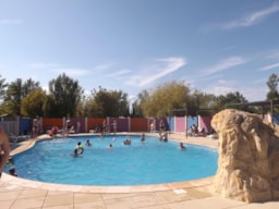 Camping Les Peupliers - image n°13 - Roulottes