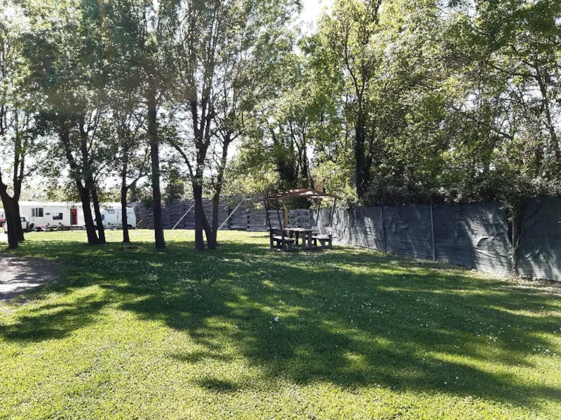 Forfait Randonneur À Pied, À Moto Ou À Vélo Avec Tente