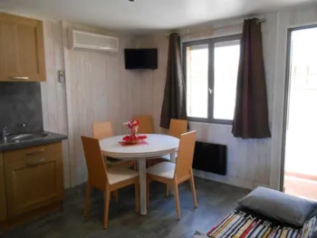 Mietunterkunft - Ferienwohnungen 2 - 32M² / 2 Zimmer - Camping Le Palais de la Mer