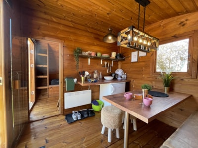 Chalet Fade