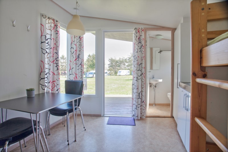 4 person standard cabin w. toilet