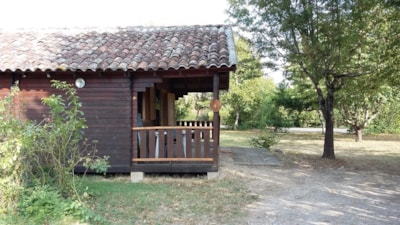 CHALET PMR COMFORT 1 room  air-conditioned  - 35m2 + covered terrace of 14m2 - HOUSEHOLD INCLUDED*