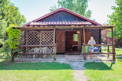 CHALET LOFT air-conditioned - 35m2 - 14m2 covered terrace - HOUSEHOLD INCLUDED*