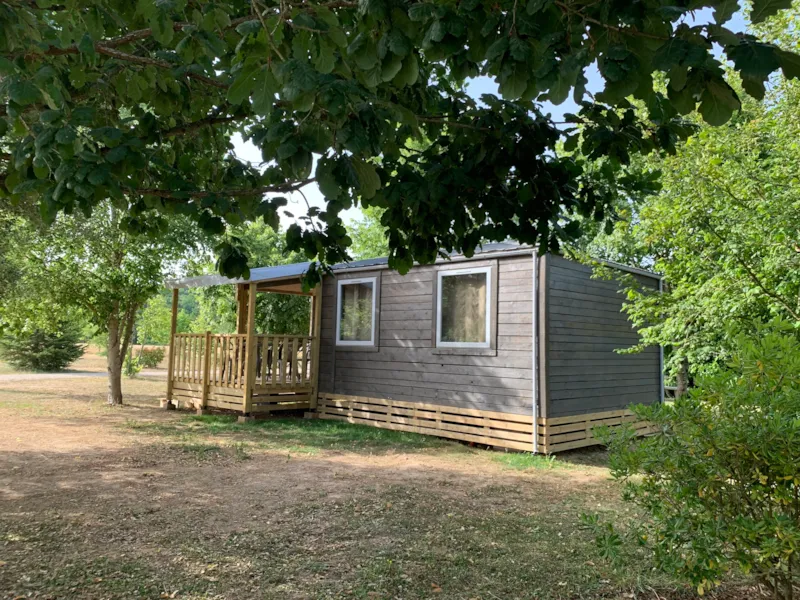 Bungalow 1 Cosy 2 Ch - Clim - Tv - Bbq - Ménage* -  33M2 + Terrasse Couverte
