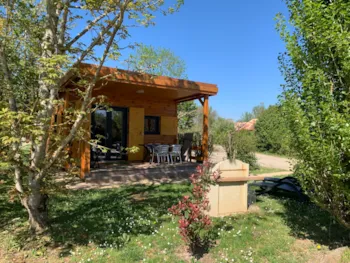 Accommodation - Cottage 2-Bedroom Air-Conditioned Confort Premium - Full Options - 35M2 - 12M2 Covered Terrace - Les Chalets de Fiolles