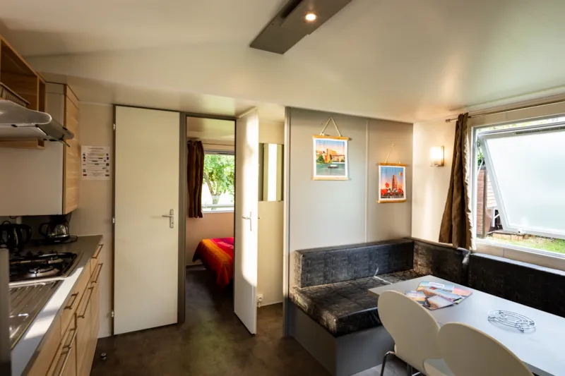 Bungalow 2 Cosy 2 Ch - Clim - Tv - Bbq - Ménage* -  31M2 + Terrasse Couverte