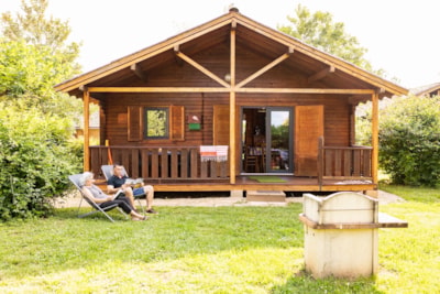 CHALET 2 bedrooms air-conditioned CONFORT - 35m2 - covered terrace of 14m2 - HOUSEHOLD INCLUDED*