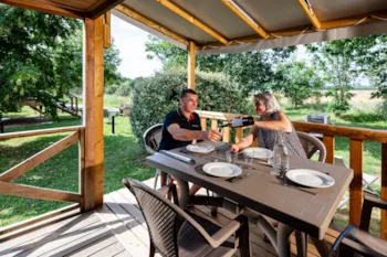Accommodation - Bungalow 2 -  2 Bedrooms Air Conditioned - 31M2 With  Covered Terrace - Household Included* - Les Chalets de Fiolles