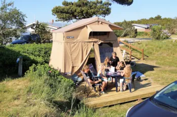 Location - Skylodge 2 Adults + 2 Kids - Familie Camping Nymindegab