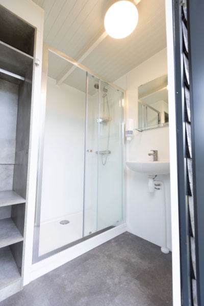 Comfort pitch with private sanitary