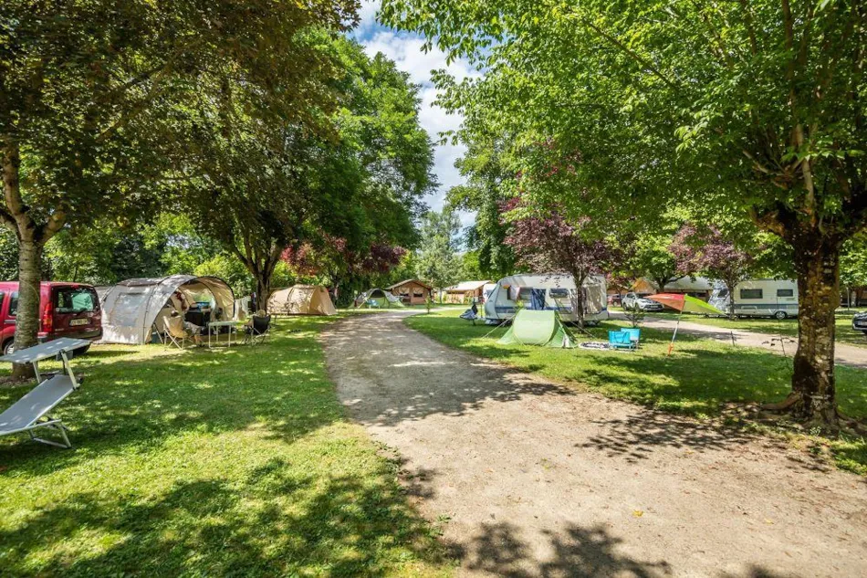 Flower Camping Le Soleil des Bastides