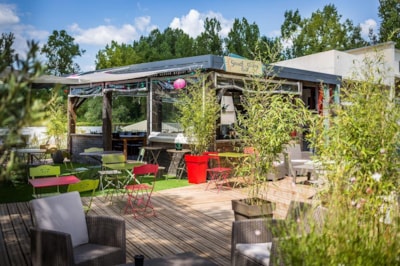 Flower Camping Le Soleil des Bastides
