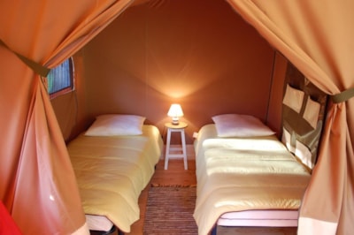 Lodge Victoria Standard 20m² 2 bedrooms + sheltered terrace 10m² (without toilet blocks)