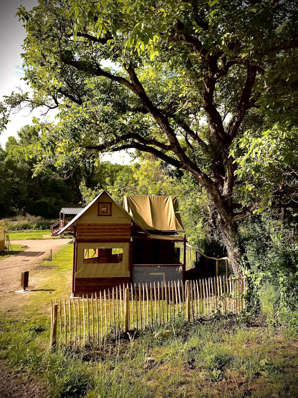 Location - Cabatente Confort 25M² 2 Chambres + Terrasse Couverte - Flower Camping Le Soleil des Bastides