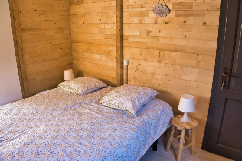 Chalet Confort 27M² 1 Chambre - 2 Salles De Bain + Terrasse Couverte + Clim + Plancha