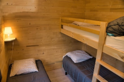 Chalet Premium 35m² 2 bedrooms + sheltered terrace + Air co + Plancha