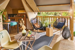 Huuraccommodatie(s) - Wood Lodge Sur Pilotis + Sanitaire Et Sdb - Camping Le Soleil des Bastides