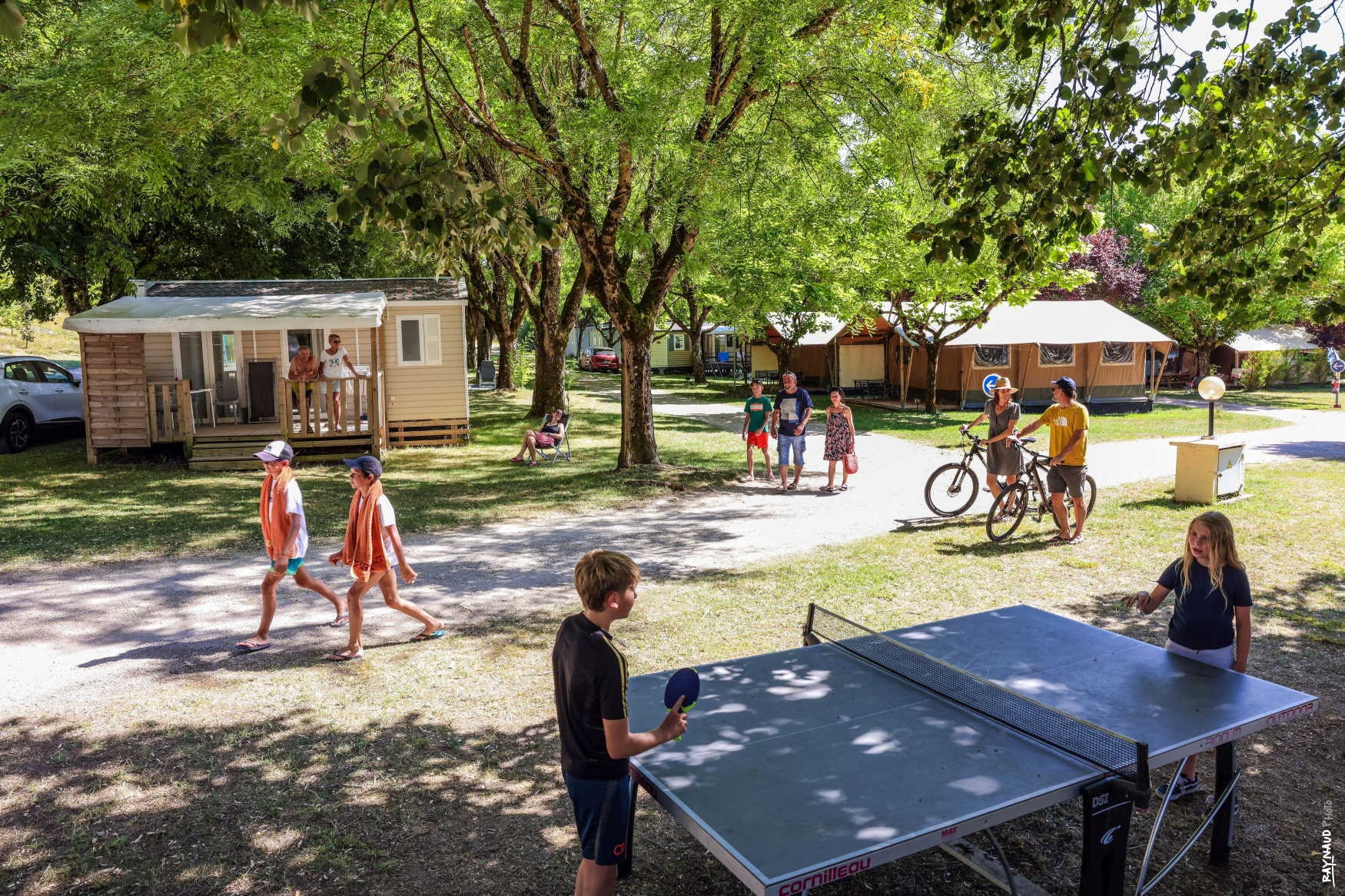Flower Camping Le Soleil des Bastides — Photo 1