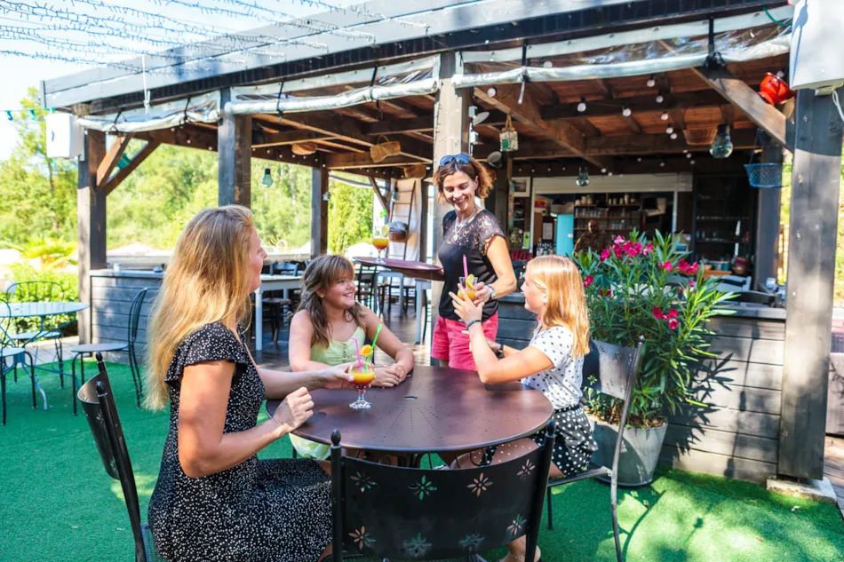 Flower Camping Le Soleil des Bastides