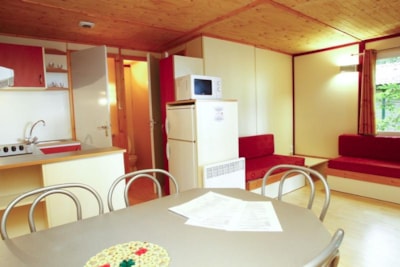 Bungalow Confort 5pers 38,50m² sheltered terrace 2 bedrooms — 2