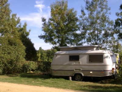 Package: Pitch + 1 vehicle + electricity — 1