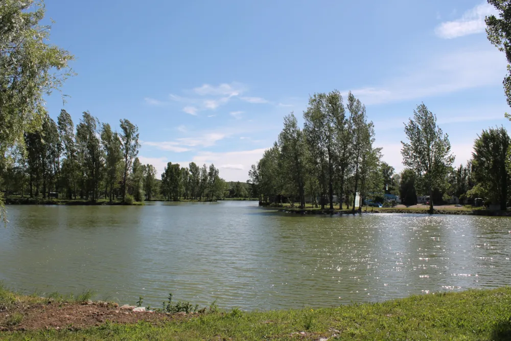 Camping Le Plan d'Eau Saint Charles