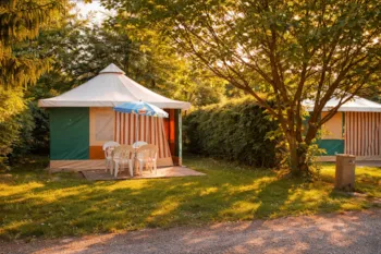 Mietunterkunft - Bungalow Mit Zeltdach (Ohne Sanitäranlagen) - Camping Le Plan d'Eau Saint Charles