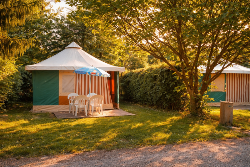 Canvas bungalow (without bathroom facilities)
