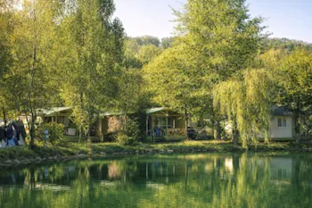 Mietunterkunft - Holzchalet Mit 3 Schlafzimmern Und Terrasse Mit Seeblick - Camping Le Plan d'Eau Saint Charles