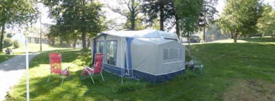 Caravan  (beds made on arrival, no extra charge)