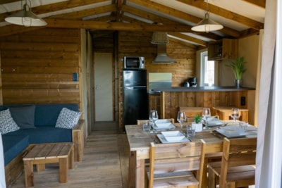 Eco-Lodge VIP 32m², 2 Bedrooms, 1 Bathroom (beds made on arrival, no extra charge)