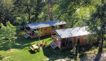 Huuraccommodatie(s) - Eco-Lodge Vip 32M², 2 Slaapkamers, 1 Badkamer (Gratis Opgemaakte Bedden) - Camping Le Plô