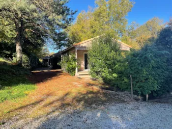 Mietunterkunft - Chalet Casane 44M² - CAMPING DE LA RIGOLE