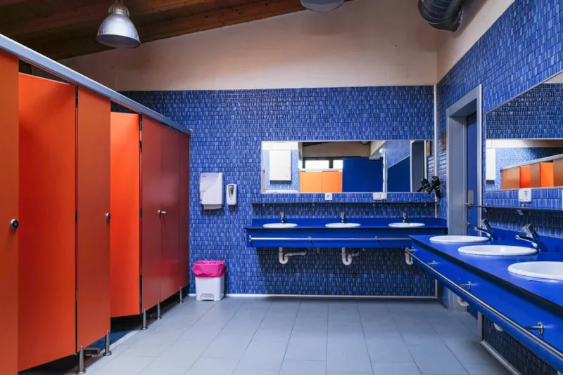 Espace De Stationnement Pour Camping-Car (Tentes Non Autorisées)