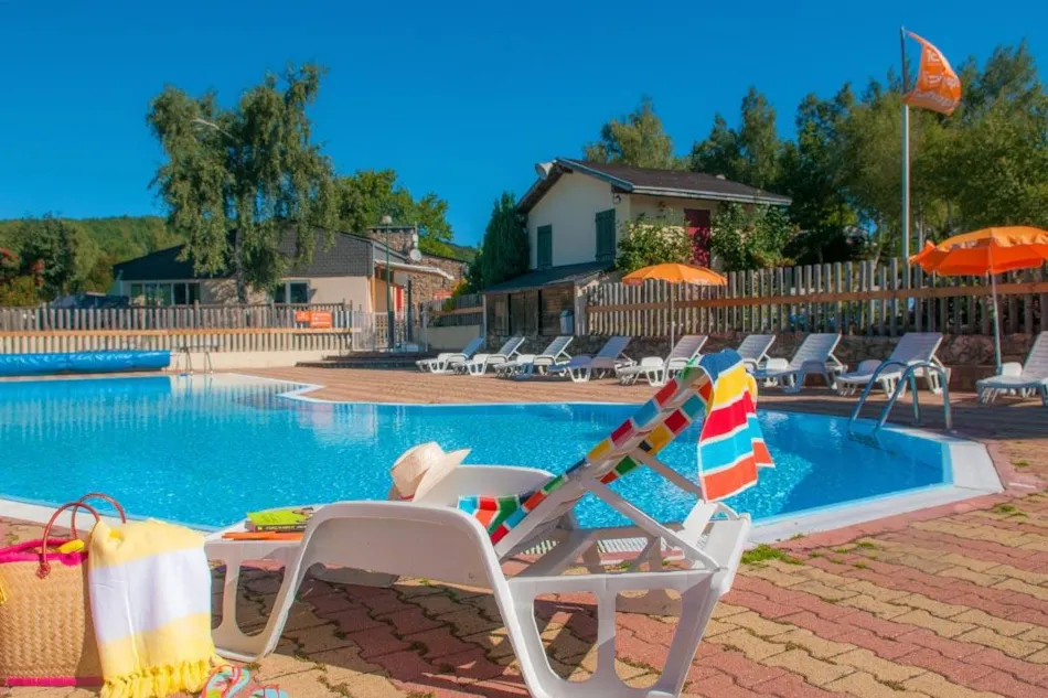 Camping Homair - Rieumontagné