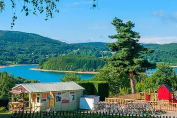 Camping Homair - Rieumontagné - Ucamping