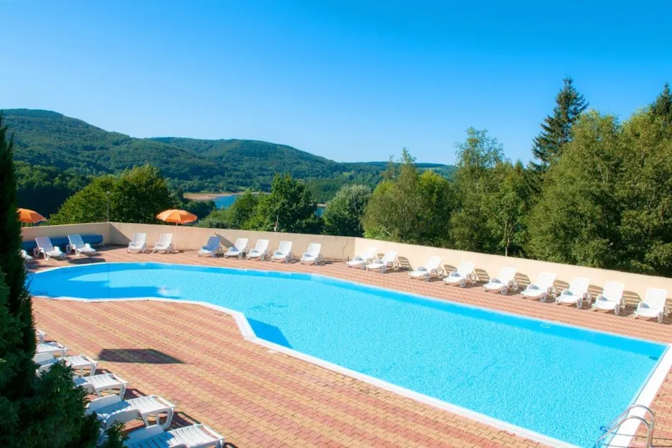 Camping Homair - Rieumontagné