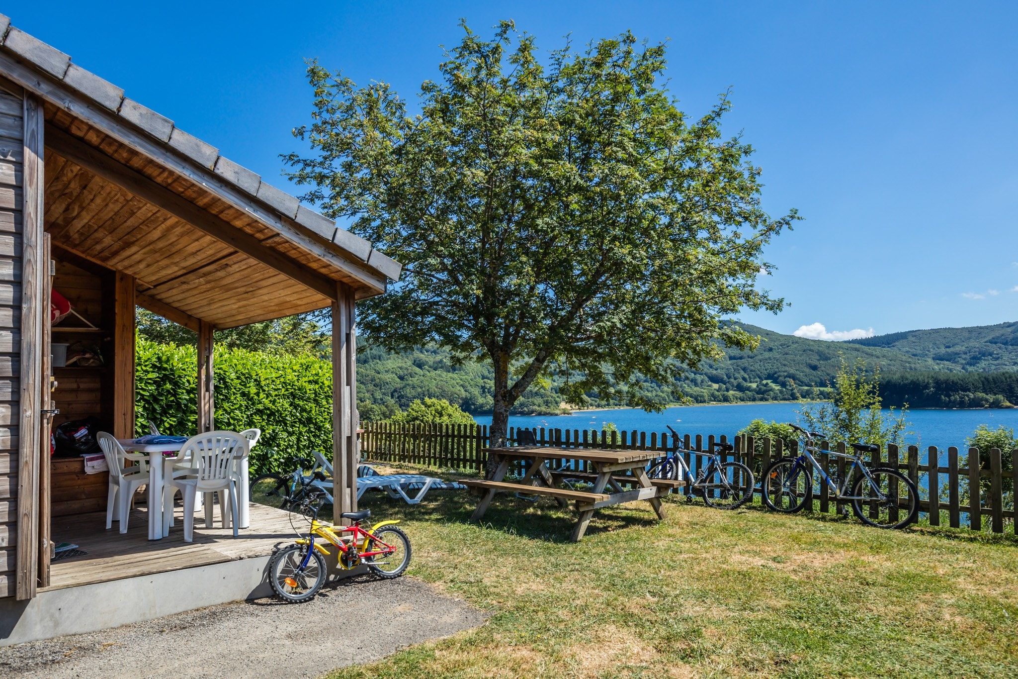 Les Rives du Lac de Laouzas — Photo 3