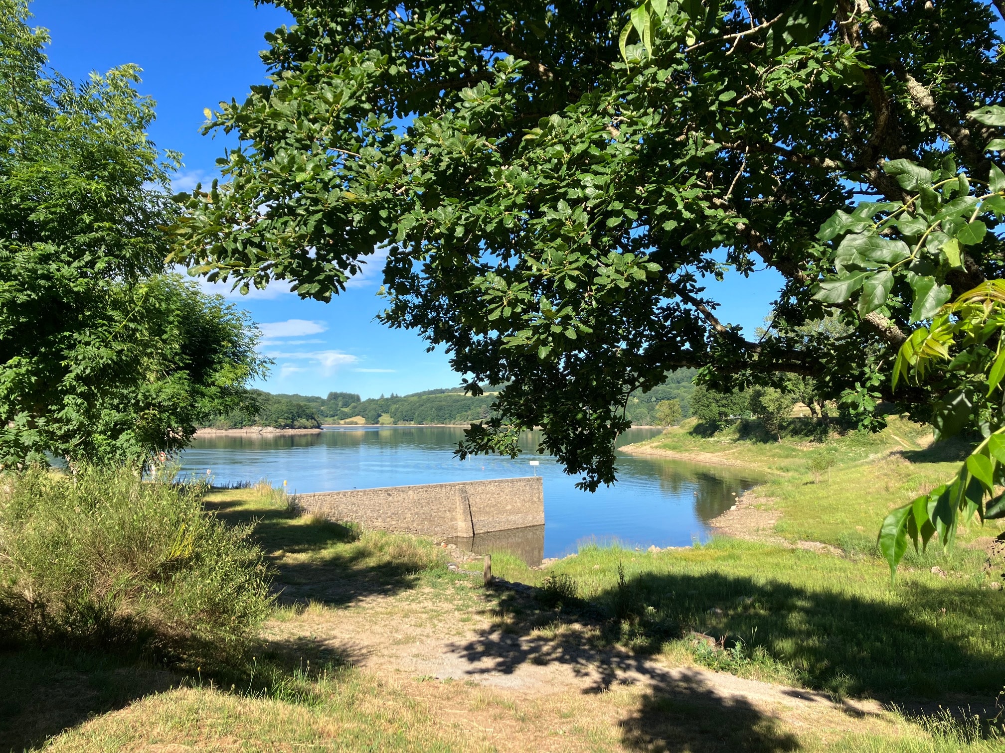 Les Rives du Lac de Laouzas — Photo 7