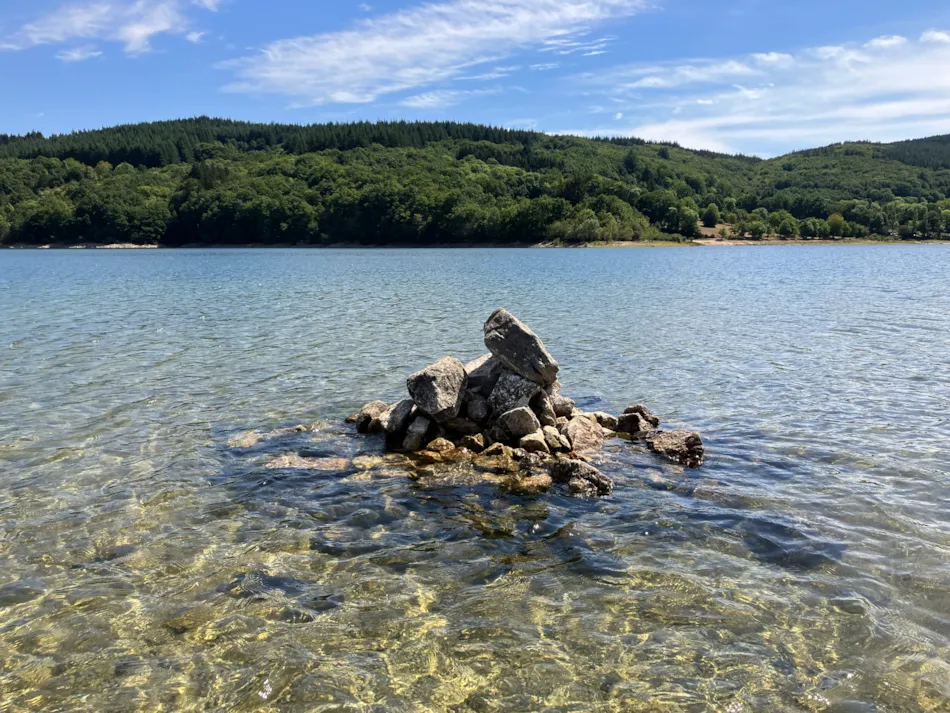 Les Rives du Lac de Laouzas
